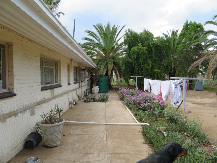 4 Bedroom Property for Sale in Delareyville North West